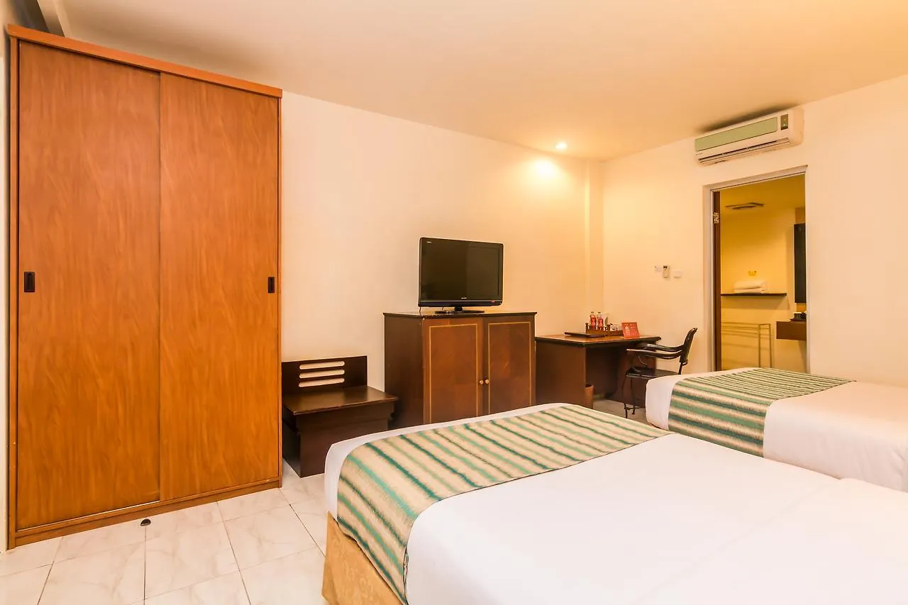 Zen Rooms Kuta Kartika Plaza 2 꾸따